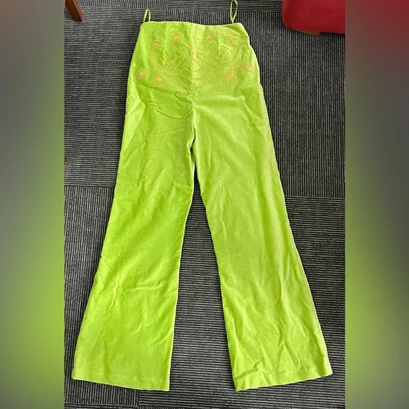 The Hippie Shake Like Dreamers Do Green Velvet Pants - Picture 4 of 6